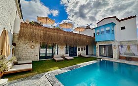 Paradise Hotel Alaçatı